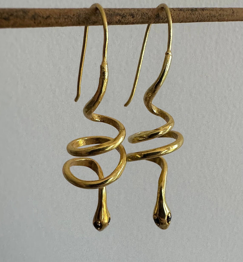 Snake Hoops
