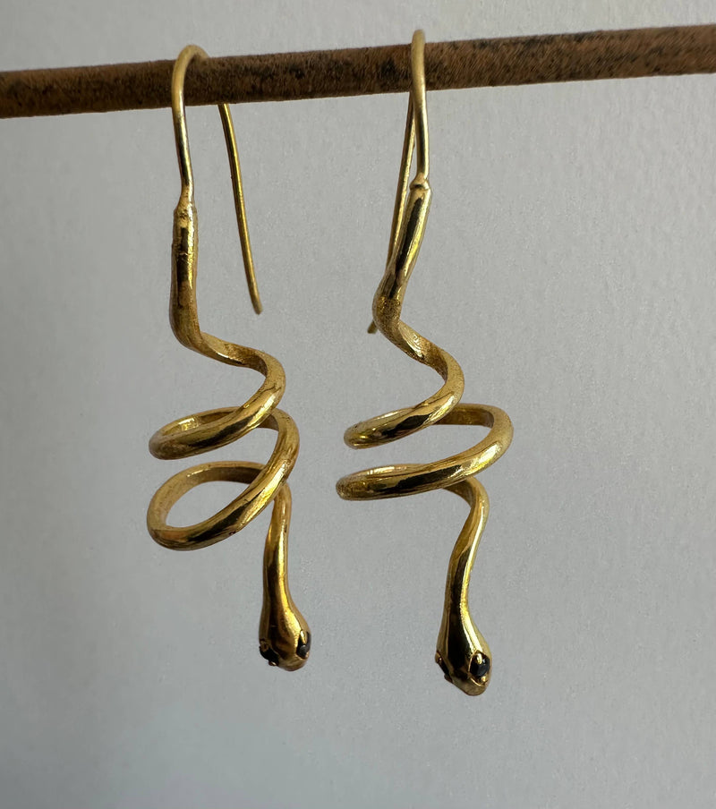 Snake Hoops
